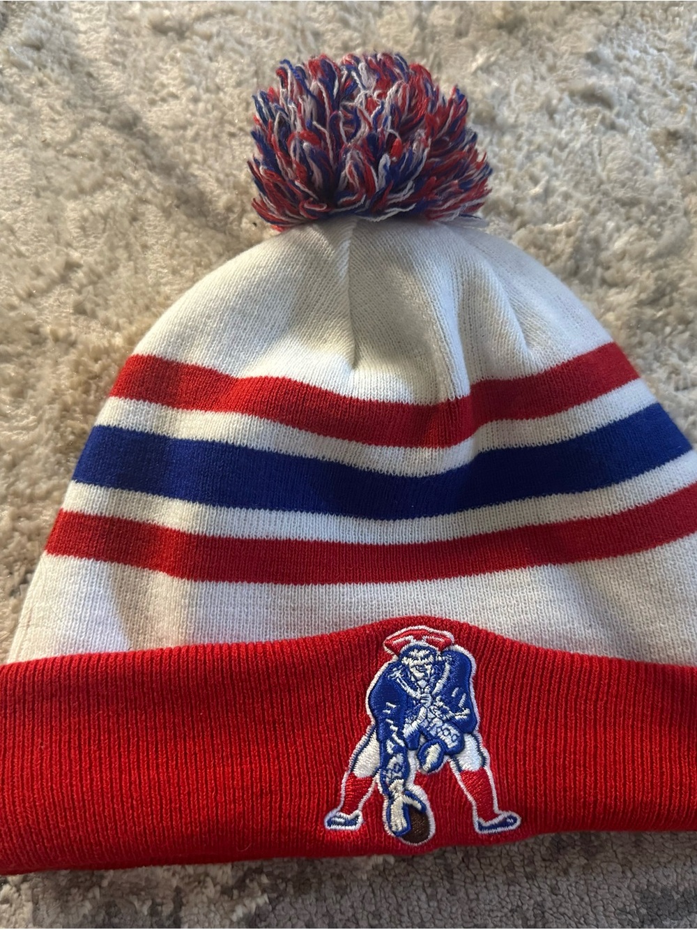 Patriots New Era mens  Red, White & Blue Pom-Pom Knit Hat
